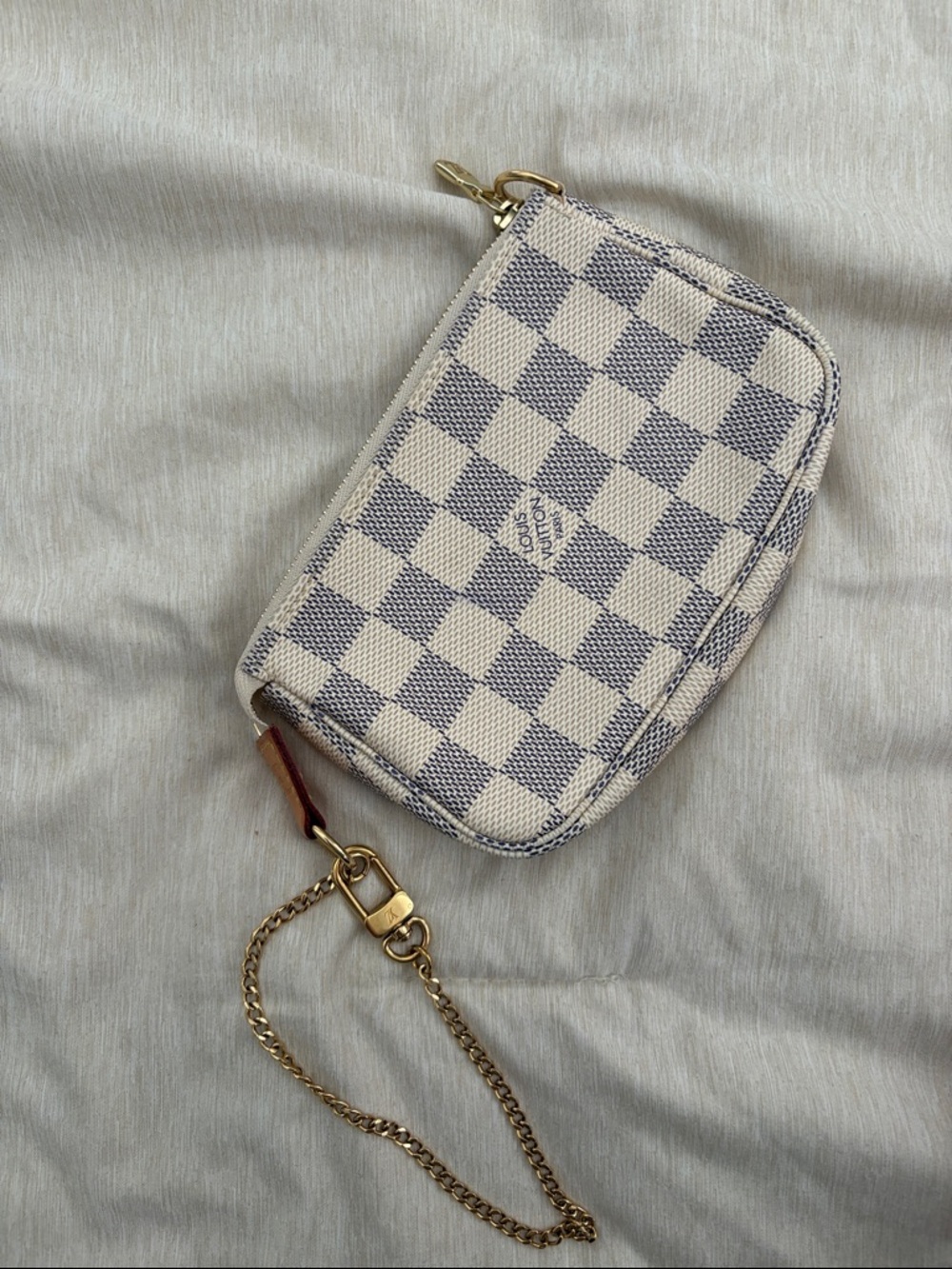 Louis Vuitton Damier Azur Mini Pochette in White and Blue - Picture 7 of 8